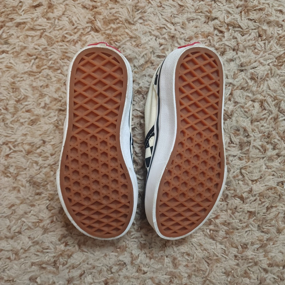 Vans Classic Slip-On Kids Size 11.5 Black White Checkerboard Skate Shoes - Picture 3 of 10